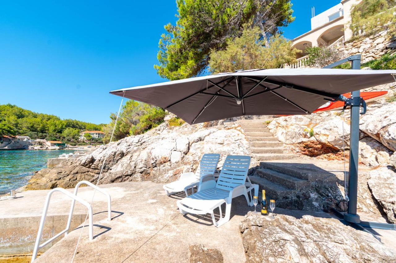 פריזבה Apartments By The Sea Cove Zaglav, Korcula - 12208 מראה חיצוני תמונה